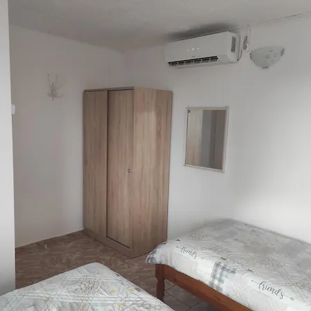 ваканционни къщи'на брега' On The Coast